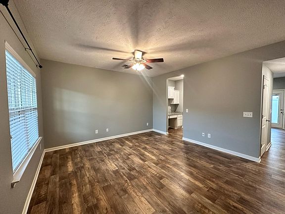 3rd image of 3711 Selina Dr