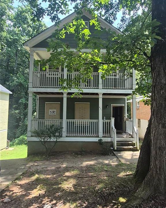 1st image of 931 Hall St NW