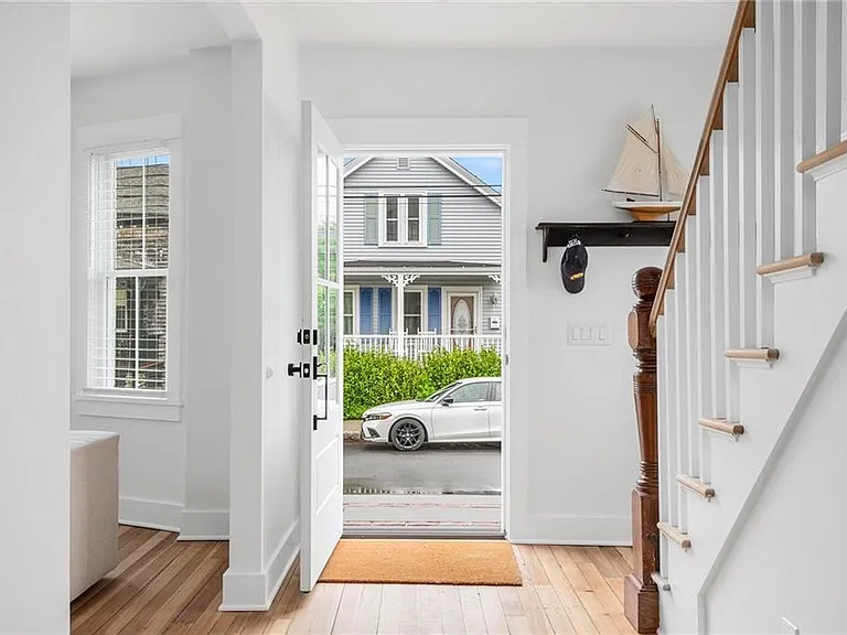 69 Connection St — Photo 3