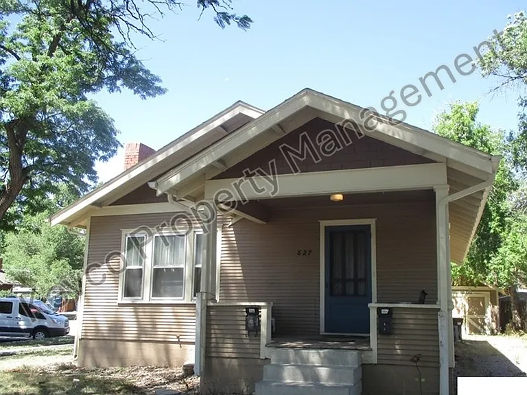 827 Remington St — Photo 1
