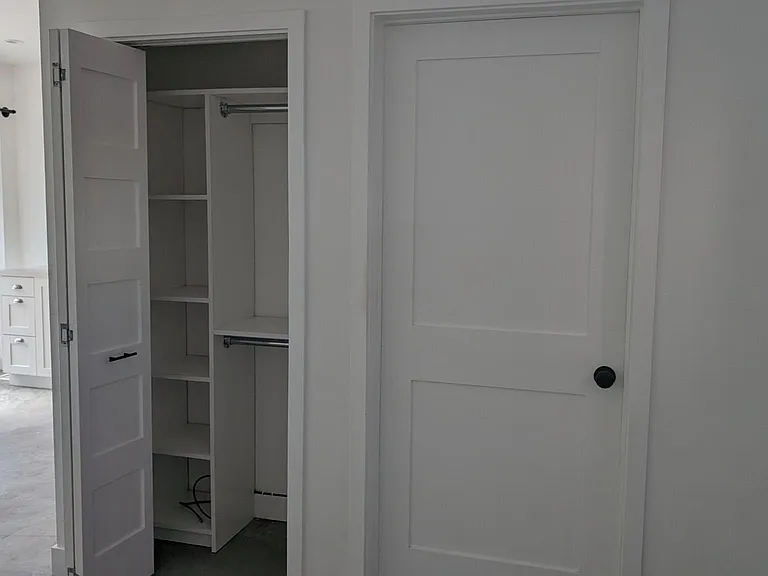 1731 Franklin St #4 — Photo 4