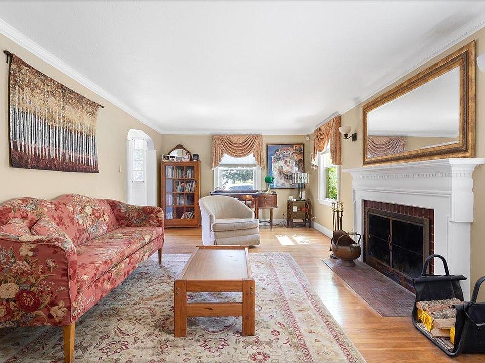 88 Elm St, Milton, MA 02186 Zillow