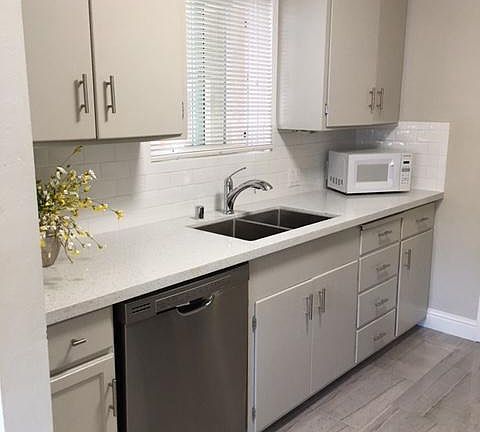 3rd image of 118 Kittoe Dr