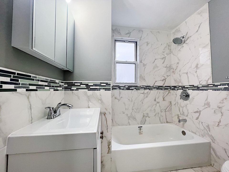 2nd image of 90-10 173rd St #2