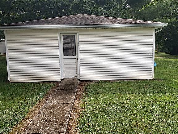 2nd image of 1205 Delmar St