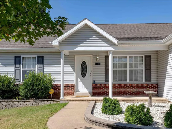 11731 Prigge Meadows Dr, Saint Louis, MO 63138