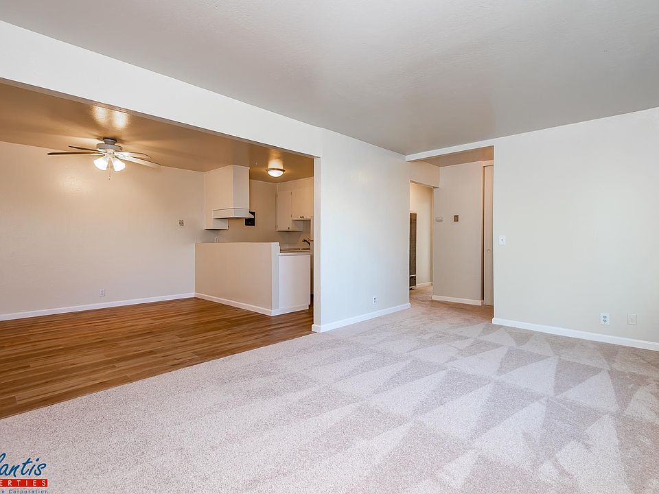 1st image of 148 Selwyn Dr #1