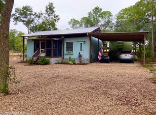 1603 Pine Tree Dr NE, Steinhatchee, FL 32359