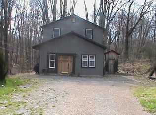 107 Old Country Ln, Millmont, PA 17845