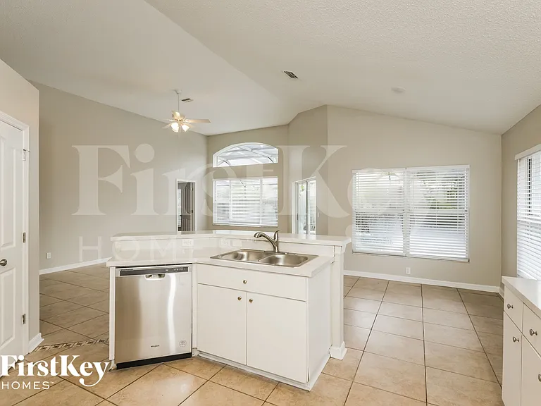 1403 Scotch Pine Dr — Photo 6