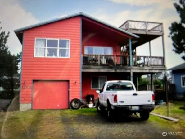 32818 G Street, Ocean Park, WA 98640