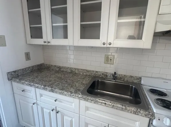 155 Birdseye St, Bridgeport, CT