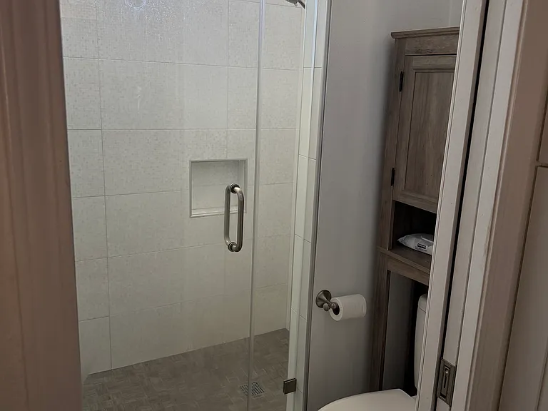 5513 D St — Photo 3