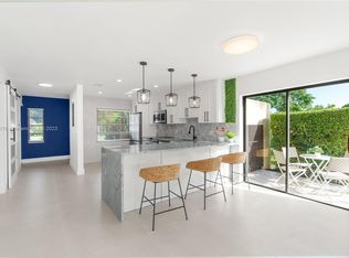 8520 Casa Del Lago #A, Boca Raton, FL 33433