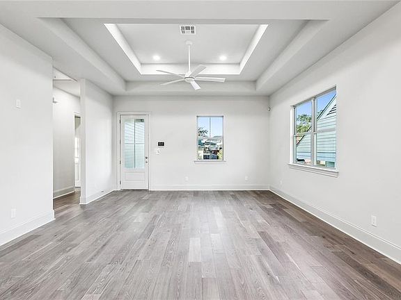 3rd image of 2360 Mendez St