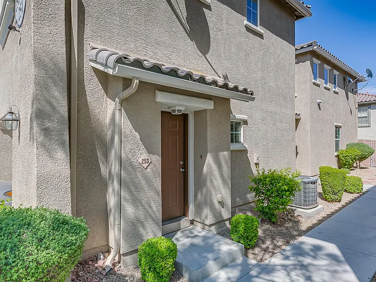 6255 W Arby Ave #253 — Photo 24