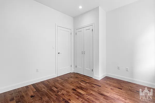 Bedroom, photo 6