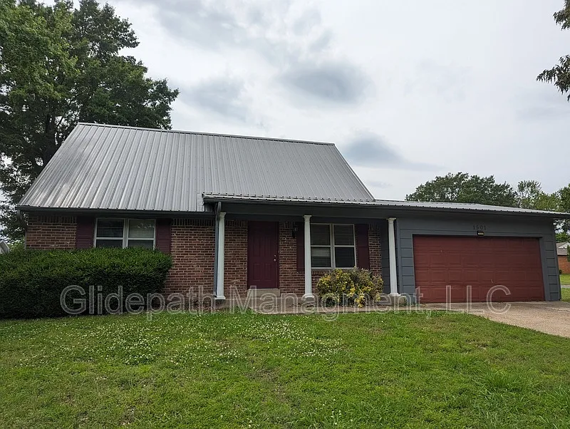 1501 Broadmoor Rd
