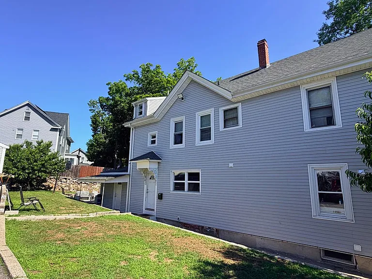 136 Seamans St #1R — Photo 12