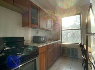 94 Clinton Ave #3N, Brooklyn, NY 11205