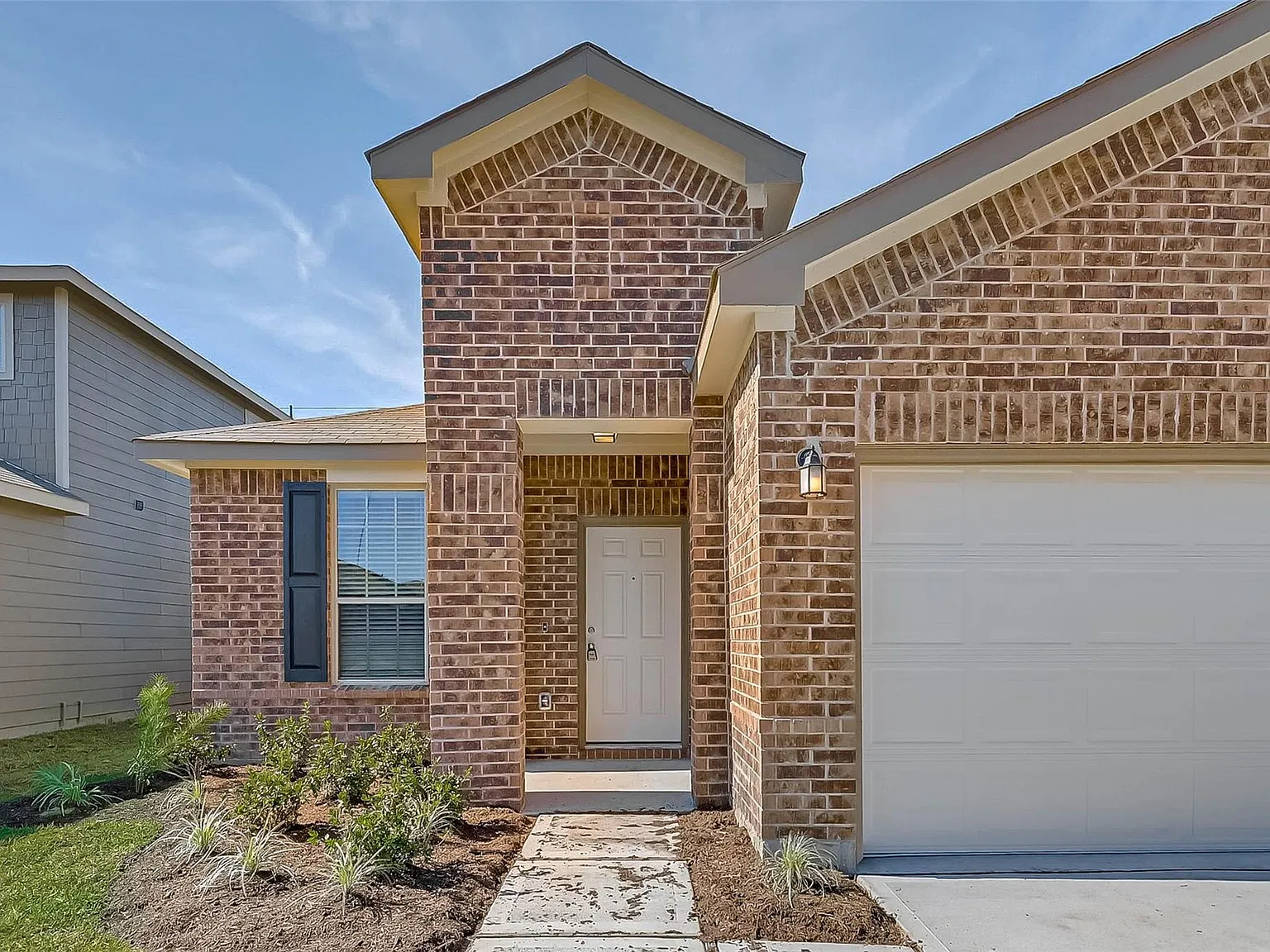 3 bed, 2.0 bath, 1760 sqft, $2,200 — Photo 4