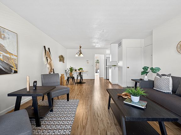 3rd image of 300 Stony Point Rd APT 139