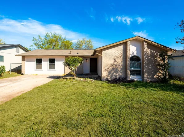 9010 Bowline St, San Antonio, TX 78242