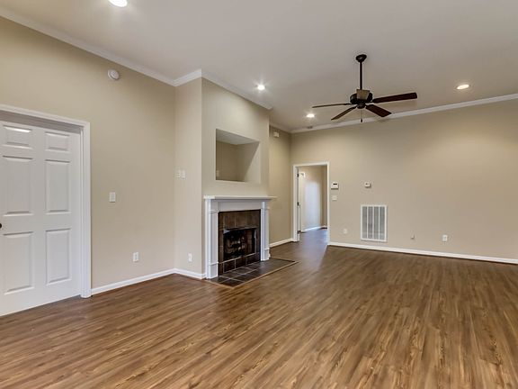 4th image of 9610 Empress Blvd
