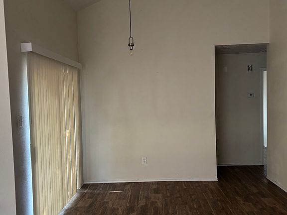 2nd image of 11018 Almond Grv