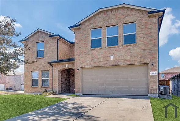 1600 Lionheart Dr — Photo 2