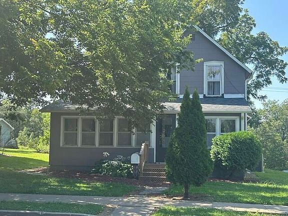 2nd image of 428 2nd St