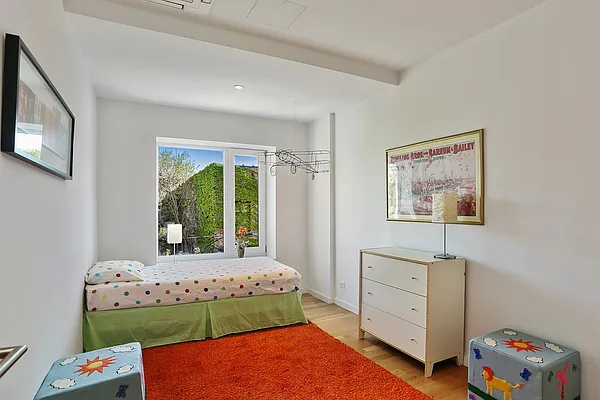 Sold by Corcoran | media 14