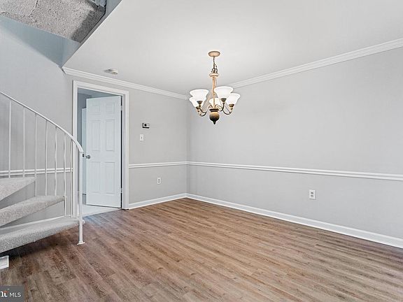 5th image of 12325 Wadsworth Way