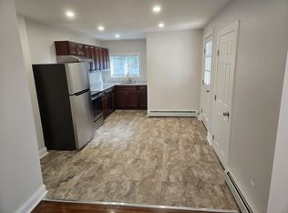 72 Greenwich Ave #2, Warwick, RI 02886