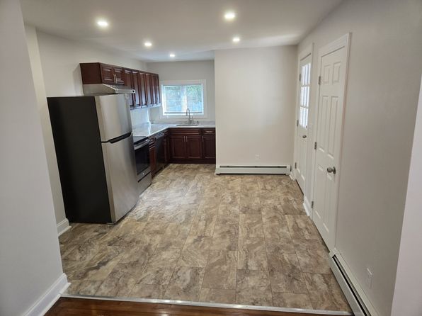72 Greenwich Ave #2