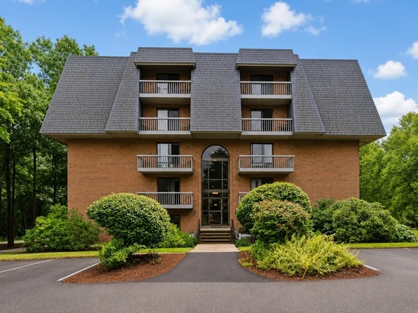 65 Commons Dr Unit 210, Shrewsbury, MA 01545