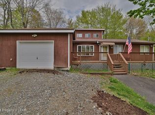 122 Feather Ln, Tobyhanna, PA