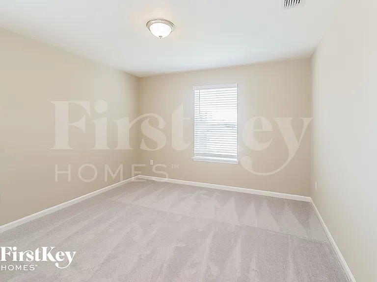 10142 Roman Ln — Photo 8