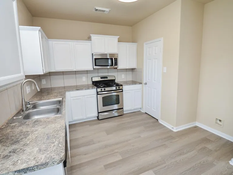 4127 Chablis Ridge Ct — Photo 12