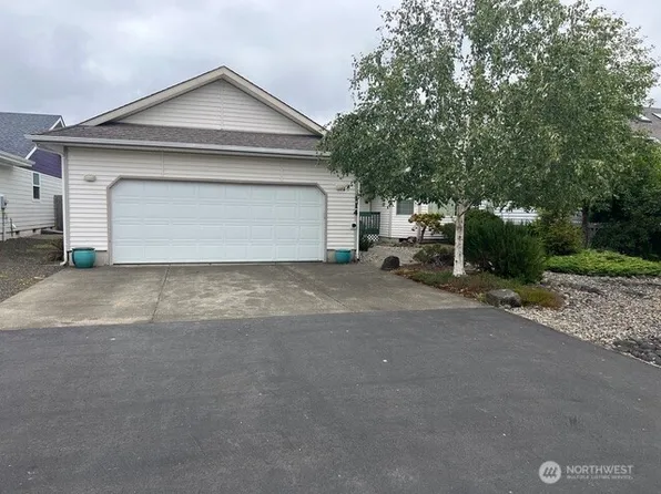 114 Sunrise Avenue SE, Ocean Shores, WA 98569