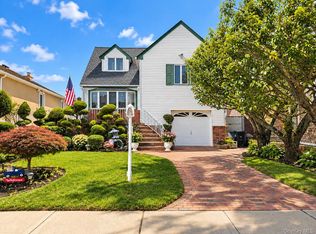 16218 96th St, Howard Beach, NY 11414