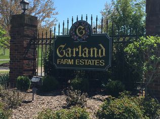 4 Hayfield Dr, Johnson City, TN 37615