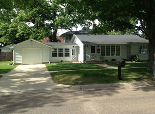 200 6th St SW, Independence, IA 50644