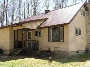 4th image of 7895 Cherry St NE