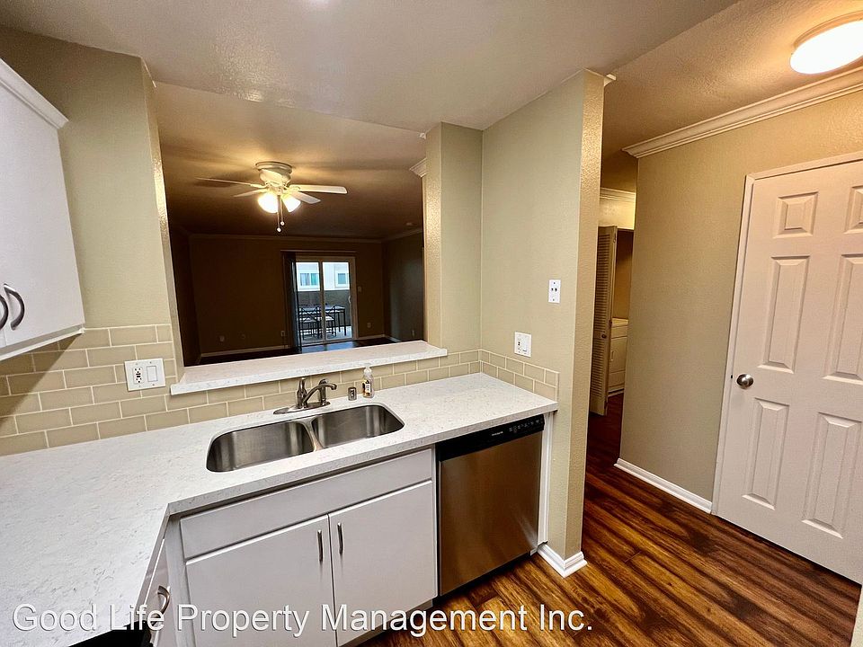 1st image of 7405 Charmant Dr #2007