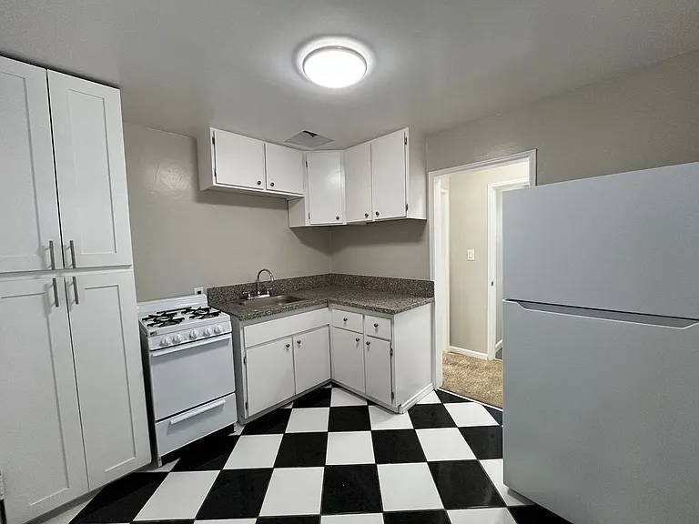 1017 Pacific Ave Long Beach, Ca 90813 — Photo 4