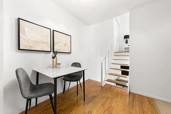 Sold by Compass | media 6