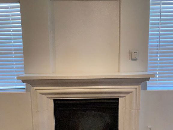 4th image of 2208-2214 N Vickie Ct