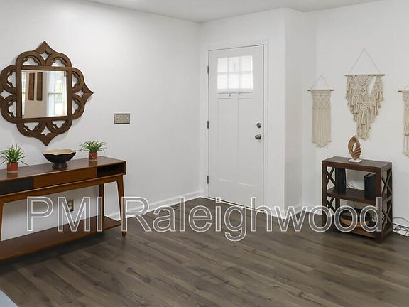 5th image of 5017 Gatewood Dr