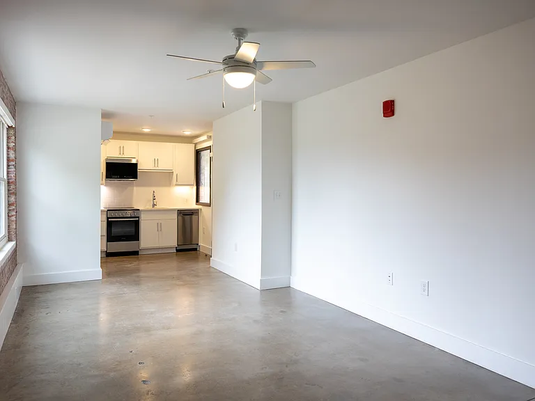 Overton Lofts — Photo 17